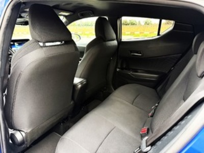 Toyota C-HR 1.8 125H Advance 90 kW (122 CV) Toyota C-HR 1.8 125H Advance 90 kW (122 CV)