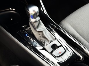Toyota C-HR 1.8 125H Advance 90 kW (122 CV)