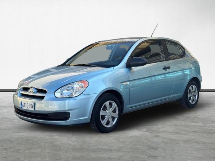 HyundaiAccent 1.4 GL 71 kW (97 CV) Vehículo usado en Barcelona - 1 HyundaiAccent 1.4 GL 71 kW (97 CV) Vehículo usado en Barcelona - 1