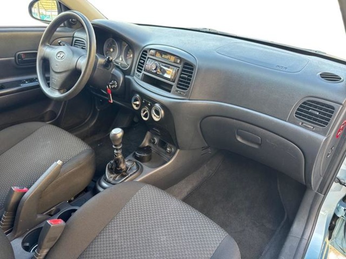 HyundaiAccent 1.4 GL 71 kW (97 CV) Vehículo usado en Barcelona - 10 HyundaiAccent 1.4 GL 71 kW (97 CV) Vehículo usado en Barcelona - 10