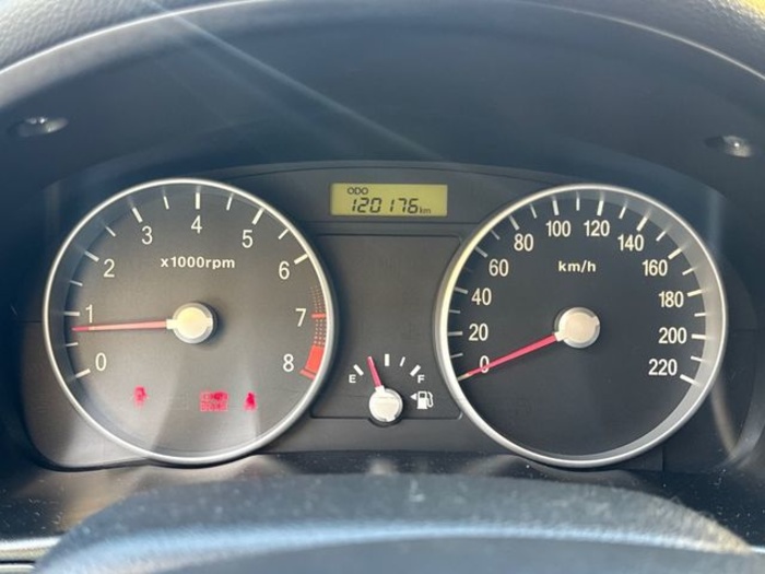 HyundaiAccent 1.4 GL 71 kW (97 CV) Vehículo usado en Barcelona - 13 HyundaiAccent 1.4 GL 71 kW (97 CV) Vehículo usado en Barcelona - 13