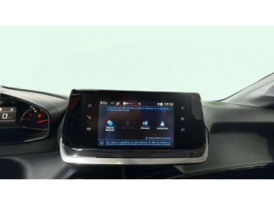 Peugeot 208 PureTech 100 Active Pack EAT8 75 kW (100 CV) Peugeot 208 PureTech 100 Active Pack EAT8 75 kW (100 CV)