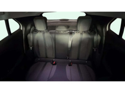 Peugeot 2008 BlueHDi 110 Allure 81 kW (110 CV) Peugeot 2008 BlueHDi 110 Allure 81 kW (110 CV)