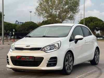 Kia Rio 1.2 CVVT Drive 62 kW (84 CV) Kia Rio 1.2 CVVT Drive 62 kW (84 CV)