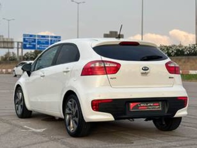 Kia Rio 1.2 CVVT Drive 62 kW (84 CV) Kia Rio 1.2 CVVT Drive 62 kW (84 CV)