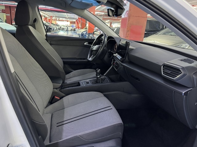 SEATLeón ST 1.0 TSI S&S Style XS 81 kW (110 CV) Vehículo usado en Barcelona - 5