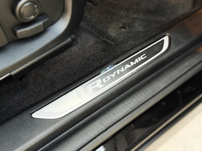 JaguarE-PACE 1.5 PHEV R-Dynamic S 4WD Auto 227 kW (309 CV) Vehículo usado en Barcelona - 14 JaguarE-PACE 1.5 PHEV R-Dynamic S 4WD Auto 227 kW (309 CV) Vehículo usado en Barcelona - 14