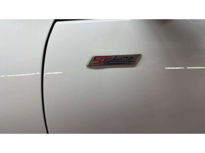 Ford Kuga 1.5 EcoBoost ST-Line 110 kW (150 CV) Ford Kuga 1.5 EcoBoost ST-Line 110 kW (150 CV)