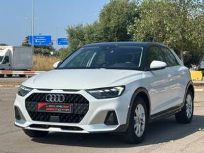 Audi A1 Citycarver 30 TFSI 81 kW (110 CV) S tronic Audi A1 Citycarver 30 TFSI 81 kW (110 CV) S tronic