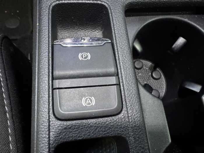 SkodaOctavia Combi 2.0 TDI Style DSG 110 kW (150 CV) Vehículo usado en Barcelona - 21 SkodaOctavia Combi 2.0 TDI Style DSG 110 kW (150 CV) Vehículo usado en Barcelona - 21
