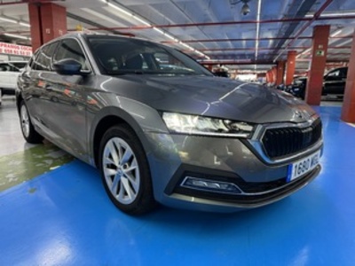 Skoda Octavia Combi 2.0 TDI Style DSG 110 kW (150 CV) Skoda Octavia Combi 2.0 TDI Style DSG 110 kW (150 CV)