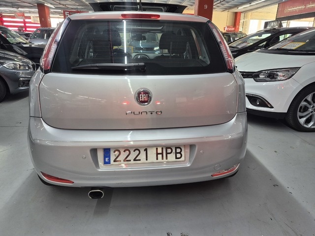 FiatPunto 1.4 8v S&S Lounge 57 kW (77 CV) Vehículo usado en Barcelona - 4