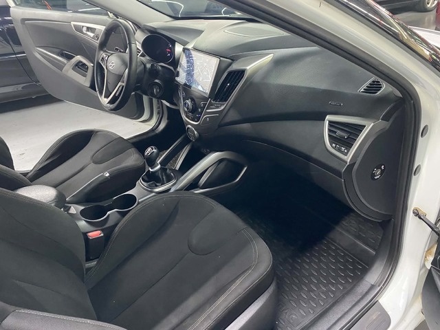 HyundaiVeloster 1.6 GDI 103 kW (140 CV) Vehículo usado en Barcelona - 19
