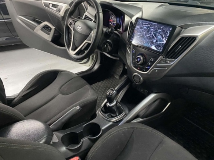 HyundaiVeloster 1.6 GDI 103 kW (140 CV) Vehículo usado en Barcelona - 28 HyundaiVeloster 1.6 GDI 103 kW (140 CV) Vehículo usado en Barcelona - 28