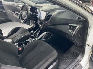 Hyundai Veloster 1.6 GDI 103 kW (140 CV)