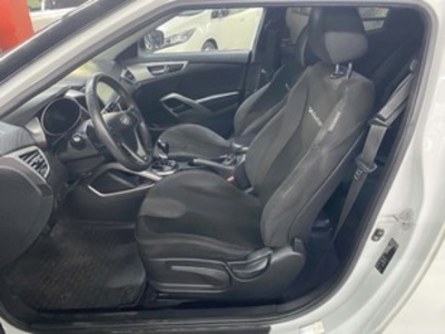 Hyundai Veloster 1.6 GDI 103 kW (140 CV) Hyundai Veloster 1.6 GDI 103 kW (140 CV)
