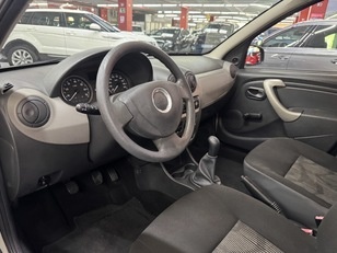 Dacia Sandero 1.2 16v Base 55 kW (75 CV)
