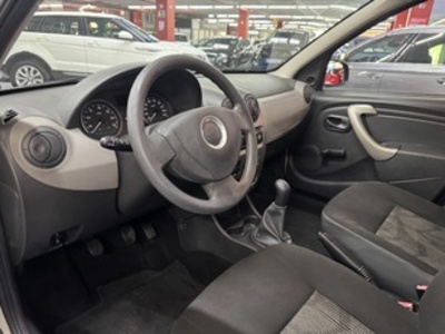 Dacia Sandero 1.2 16v Base 55 kW (75 CV) Dacia Sandero 1.2 16v Base 55 kW (75 CV)