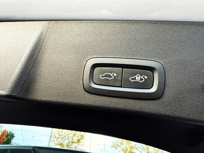 VolvoXC40 T3 Momentum Pro Auto 120 kW (163 CV) Vehículo usado en Barcelona - 30 VolvoXC40 T3 Momentum Pro Auto 120 kW (163 CV) Vehículo usado en Barcelona - 30