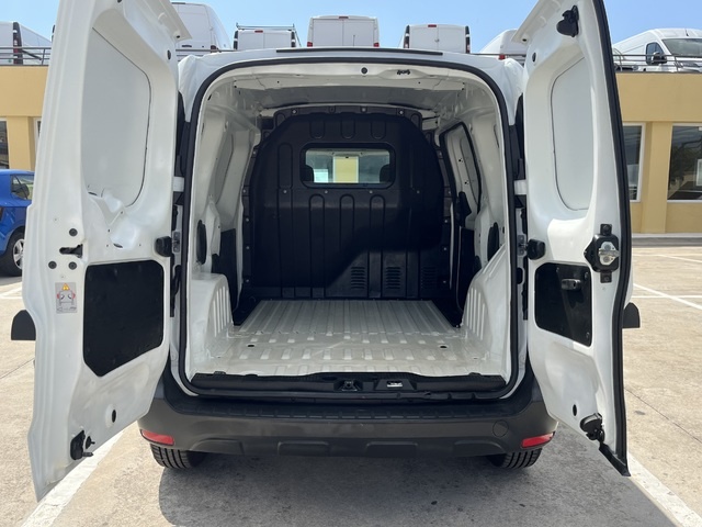DaciaDokker Van Essential dCi 66 kW (90 CV) Vehículo usado en Barcelona - 6