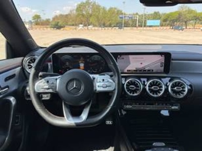 Mercedes-Benz CLA 200 120 kW (163 CV) Mercedes-Benz CLA 200 120 kW (163 CV)