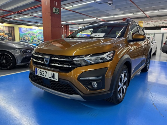 DaciaSandero Stepway Essential TCe 74 kW (100 CV) Vehículo usado en Barcelona - 1 DaciaSandero Stepway Essential TCe 74 kW (100 CV) Vehículo usado en Barcelona - 1