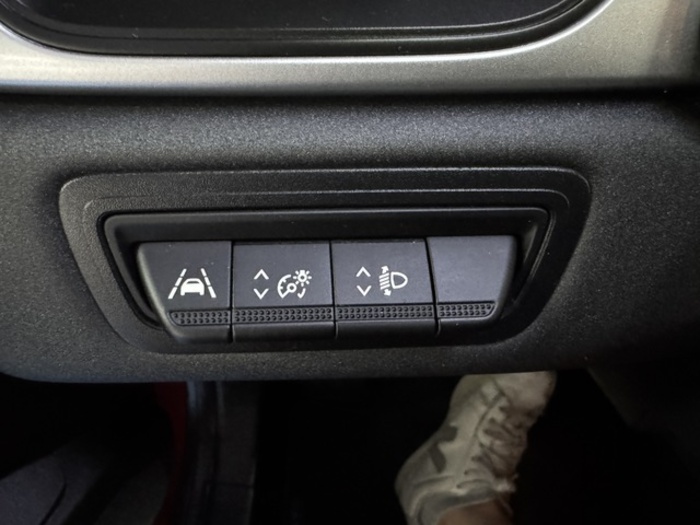 RenaultCaptur Zen TCe 74 kW (100 CV) GLP Vehículo usado en Barcelona - 25 RenaultCaptur Zen TCe 74 kW (100 CV) GLP Vehículo usado en Barcelona - 25