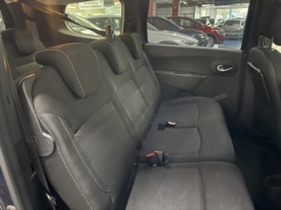 Dacia Lodgy Laureate TCe 85 kW (115 CV) Dacia Lodgy Laureate TCe 85 kW (115 CV)