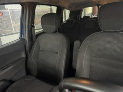 Dacia Lodgy Laureate TCe 85 kW (115 CV) Dacia Lodgy Laureate TCe 85 kW (115 CV)
