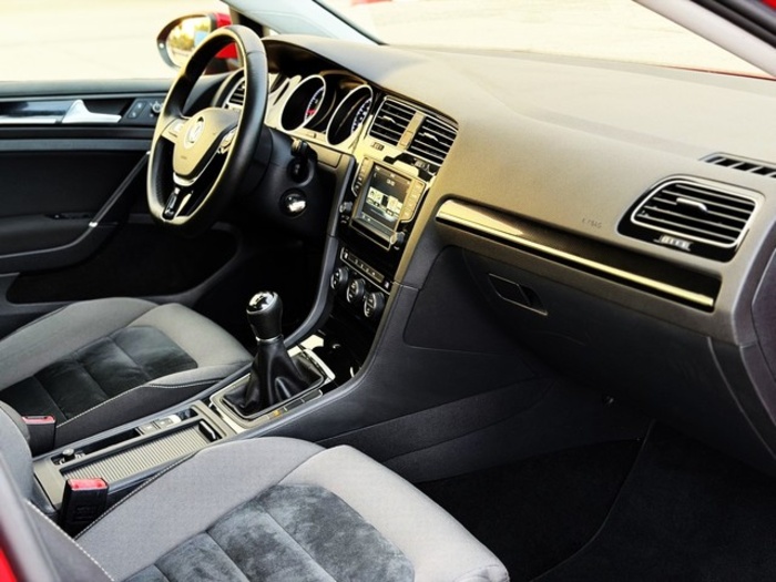 VolkswagenGolf Sport 1.4 TSI ACT Tech BMT 110 kW (150 CV) Vehículo usado en Barcelona - 29 VolkswagenGolf Sport 1.4 TSI ACT Tech BMT 110 kW (150 CV) Vehículo usado en Barcelona - 29