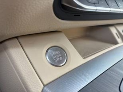 Audi Q5 S line 40 TDI quattro 140 kW (190 CV) S tronic Audi Q5 S line 40 TDI quattro 140 kW (190 CV) S tronic