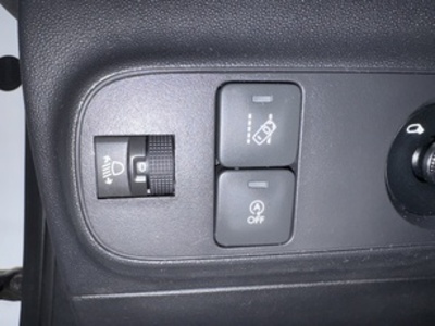Citroen C3 BlueHDi 100 S&S Feel 73 kW (99 CV) Citroen C3 BlueHDi 100 S&S Feel 73 kW (99 CV)