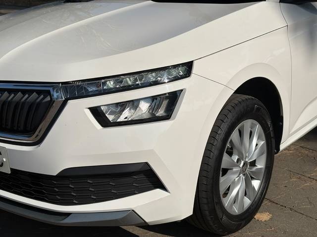 SkodaKamiq 1.0 TSI Ambition DSG 81 kW (110 CV) Vehículo usado en Barcelona - 7