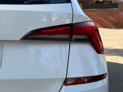 Skoda Kamiq 1.0 TSI Ambition DSG 81 kW (110 CV) Skoda Kamiq 1.0 TSI Ambition DSG 81 kW (110 CV)