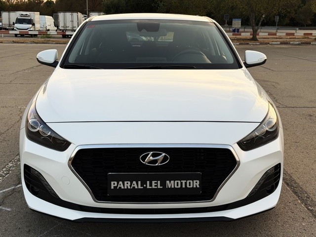 Hyundaii30 Fastback 1.0 TGDI Tecno 88 kW (120 CV) Vehículo usado en Barcelona - 5