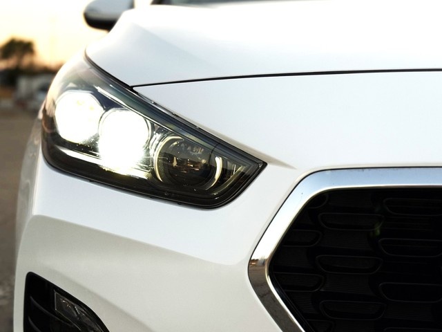 Hyundaii30 Fastback 1.0 TGDI Tecno 88 kW (120 CV) Vehículo usado en Barcelona - 11