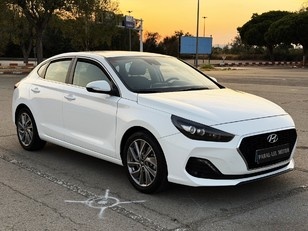 Hyundai i30 Fastback 1.0 TGDI Tecno 88 kW (120 CV)