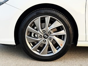 Hyundai i30 Fastback 1.0 TGDI Tecno 88 kW (120 CV)