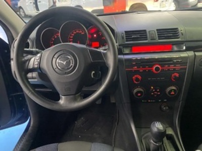 Mazda Mazda 3 1.6 VVT Active + 77 kW (105 CV) Mazda Mazda 3 1.6 VVT Active + 77 kW (105 CV)