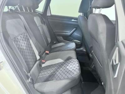 VolkswagenPolo R-Line 1.0 TSI 70 kW (95 CV)6 VolkswagenPolo R-Line 1.0 TSI 70 kW (95 CV)6