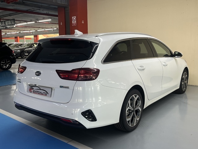 KiaCeed Tourer 1.0 MHEV Tech DCT 88 kW (120 CV) Vehículo usado en Barcelona - 6