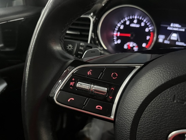 KiaCeed Tourer 1.0 MHEV Tech DCT 88 kW (120 CV) Vehículo usado en Barcelona - 17