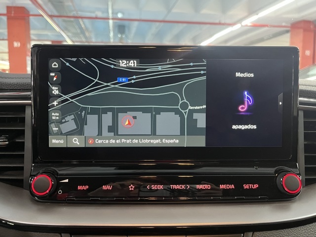 KiaCeed Tourer 1.0 MHEV Tech DCT 88 kW (120 CV) Vehículo usado en Barcelona - 21