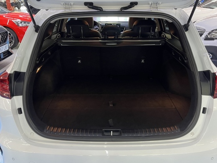 KiaCeed Tourer 1.0 MHEV Tech DCT 88 kW (120 CV) Vehículo usado en Barcelona - 28 KiaCeed Tourer 1.0 MHEV Tech DCT 88 kW (120 CV) Vehículo usado en Barcelona - 28