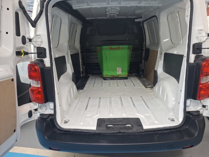 CitroenJumpy Furgon BlueHDI 120 Talla M Control 88 kW (120 CV) Vehículo usado en Barcelona - 7 CitroenJumpy Furgon BlueHDI 120 Talla M Control 88 kW (120 CV) Vehículo usado en Barcelona - 7