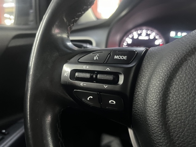 KiaStonic 1.0 T-GDi MHEV Drive iMT 74 kW (100 CV) Vehículo usado en Barcelona - 15