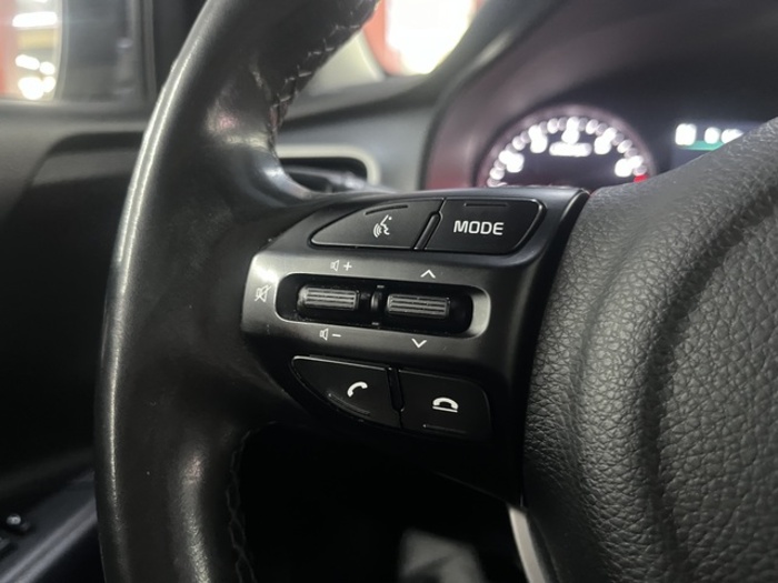 KiaStonic 1.0 T-GDi MHEV Drive iMT 74 kW (100 CV) Vehículo usado en Barcelona - 15 KiaStonic 1.0 T-GDi MHEV Drive iMT 74 kW (100 CV) Vehículo usado en Barcelona - 15