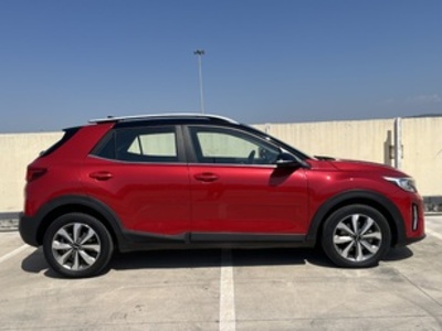 Kia Stonic 1.0 T-GDi MHEV Drive iMT 74 kW (100 CV) Kia Stonic 1.0 T-GDi MHEV Drive iMT 74 kW (100 CV)