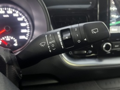 Kia Stonic 1.0 T-GDi MHEV Drive iMT 74 kW (100 CV) Kia Stonic 1.0 T-GDi MHEV Drive iMT 74 kW (100 CV)