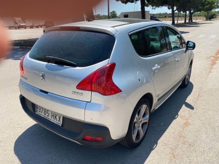 Peugeot3008 2.0 HDI Allure FAP 110 kW (150 CV) Vehículo usado en Barcelona - 4 Peugeot3008 2.0 HDI Allure FAP 110 kW (150 CV) Vehículo usado en Barcelona - 4